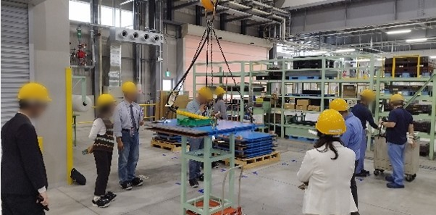 台湾のお客様　工場見学風景2